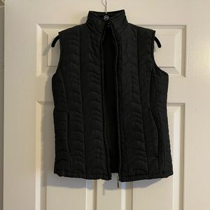 Versatile black vest